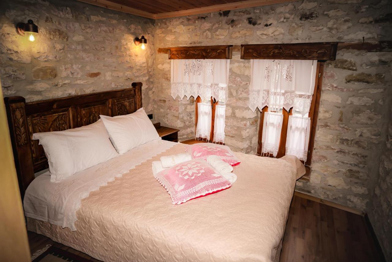 Medieval Rooms Гірокастра Екстер'єр фото