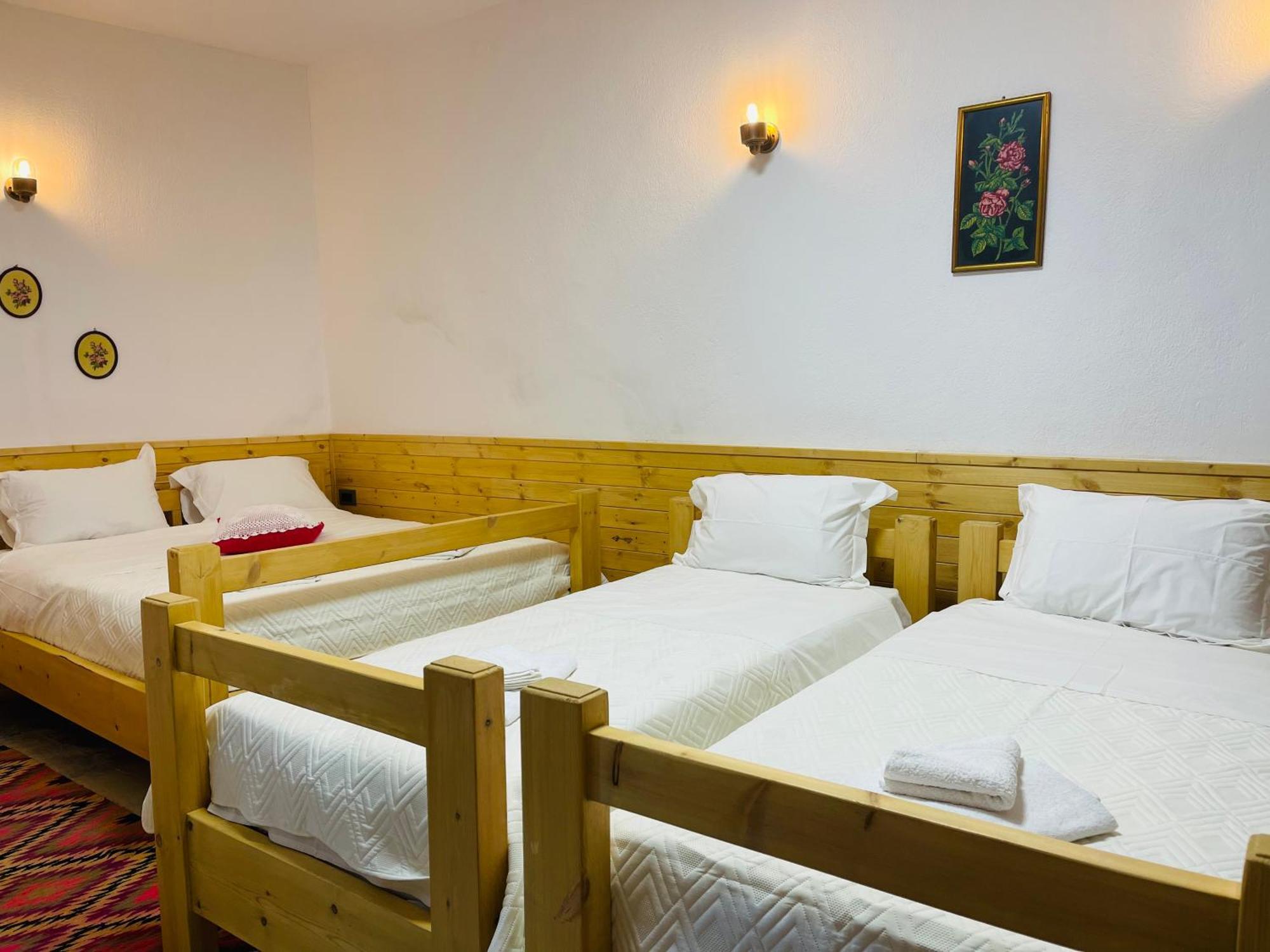 Medieval Rooms Гірокастра Екстер'єр фото